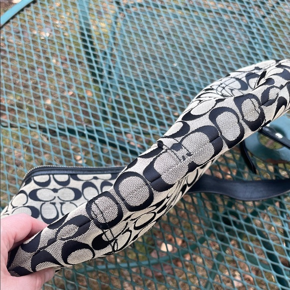 Coach Signature Monogram Shoulder Bag in Black & White Y2K - Picture 9 of 9